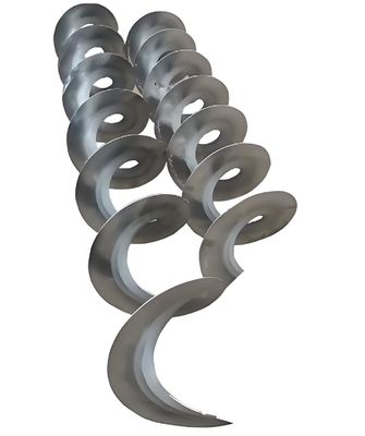 Un buen precio. Máquina de vuelo seccional Máquina de cuchilla espiral para transportador de tornillo sin eje en línea