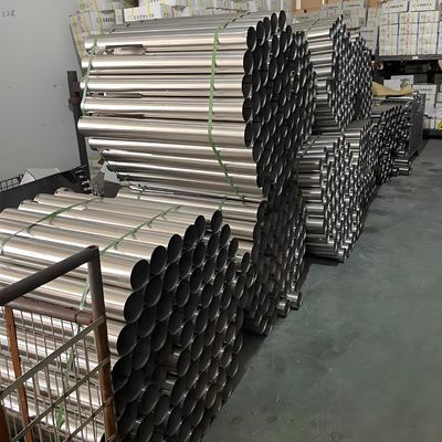 Un buen precio. Transportador de tornillo personalizado de acero inoxidable resistente al calor para aplicaciones industriales en línea